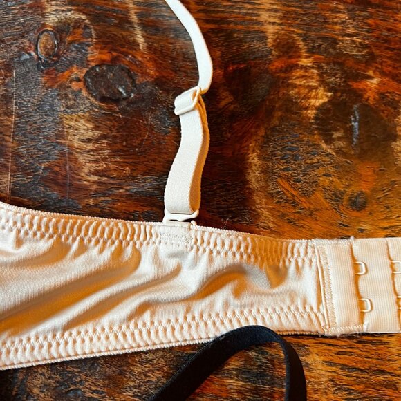 Two Maidenform 36B Lightly Lined Bras With Black Lace & Beige Smooth Finish - Picture 5 of 7